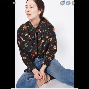 FLORAL PUSSYBOW BLOUSE